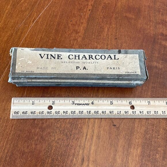 Vintage Artist Box of Vine Charcoal Made in Paris - Picture 5 of 7